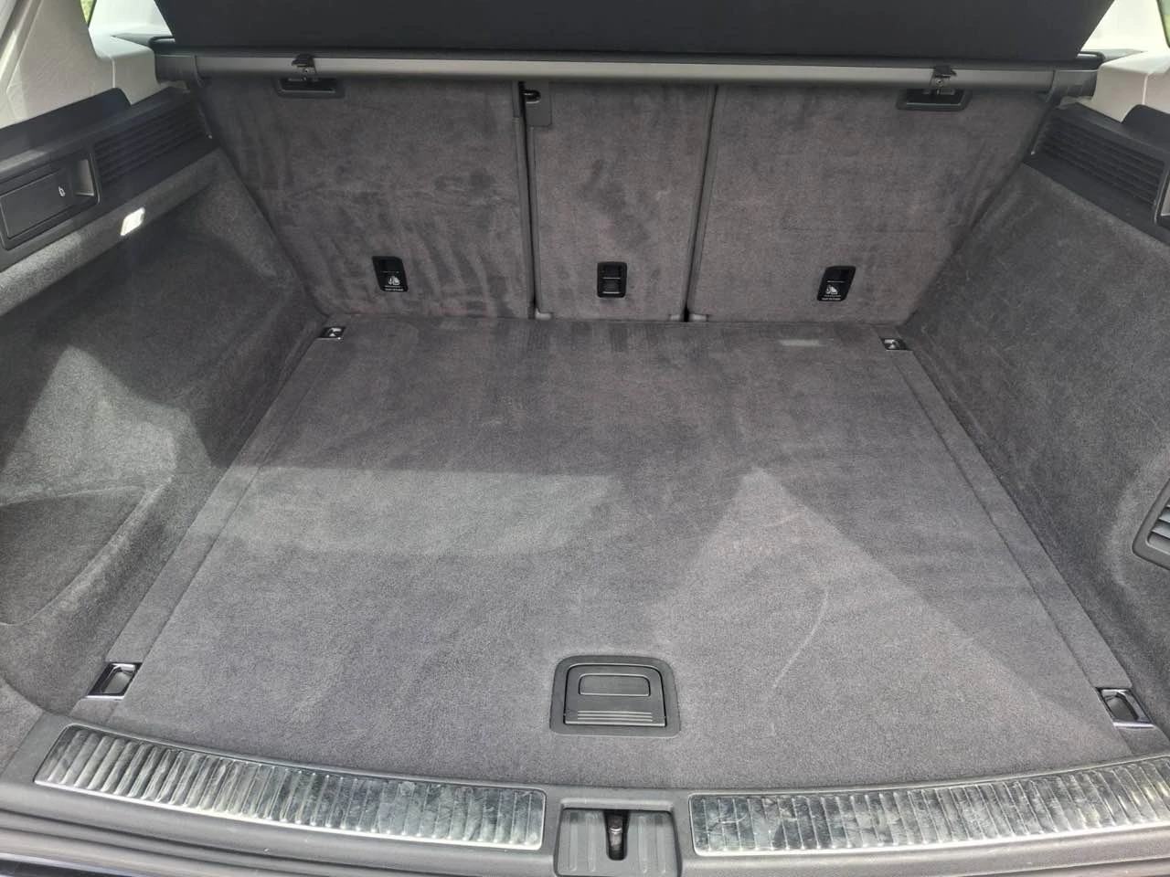 VW Touareg 3.0 V6 TSI 4MOTION Tiptronic, снимка 9 - Автомобили и джипове - 54759222