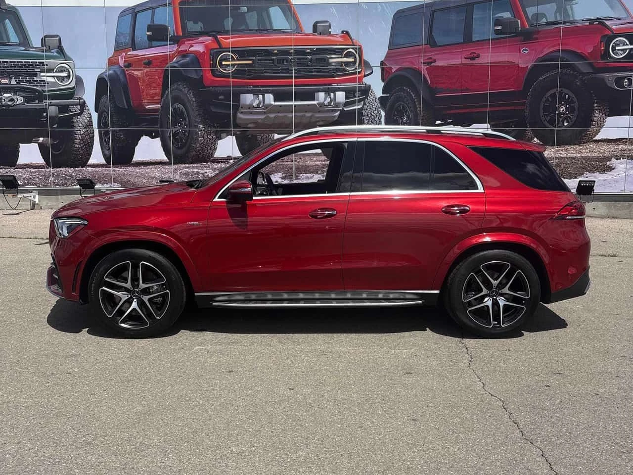 Mercedes-Benz GLE 53 4MATIC | DISTRONIC | 360 | BURMESTER | ОБДУХВАНЕ | , снимка 2 - Автомобили и джипове - 54918133