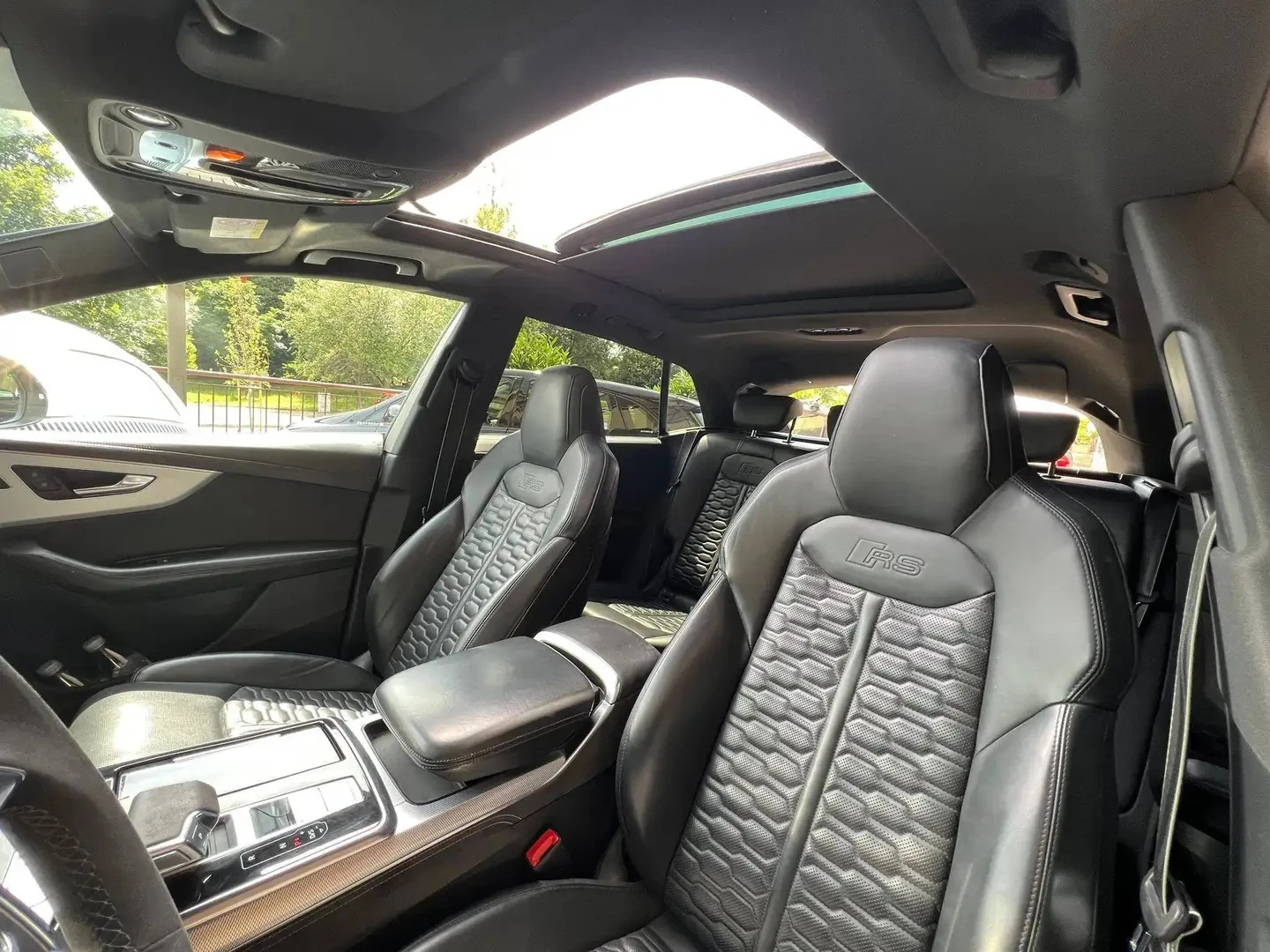 Audi RSQ8 4.0 TFSI V8 Mild Hybrid Quattro, снимка 5 - Автомобили и джипове - 55273444