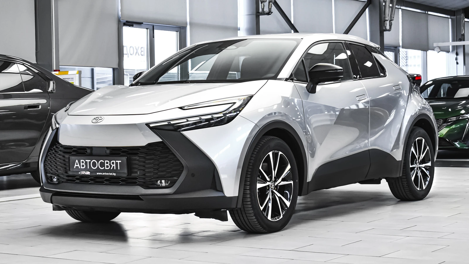 Toyota C-HR CLUB 2.0 Hybrid 4x4 Automatic, снимка 4 - Автомобили и джипове - 55835455