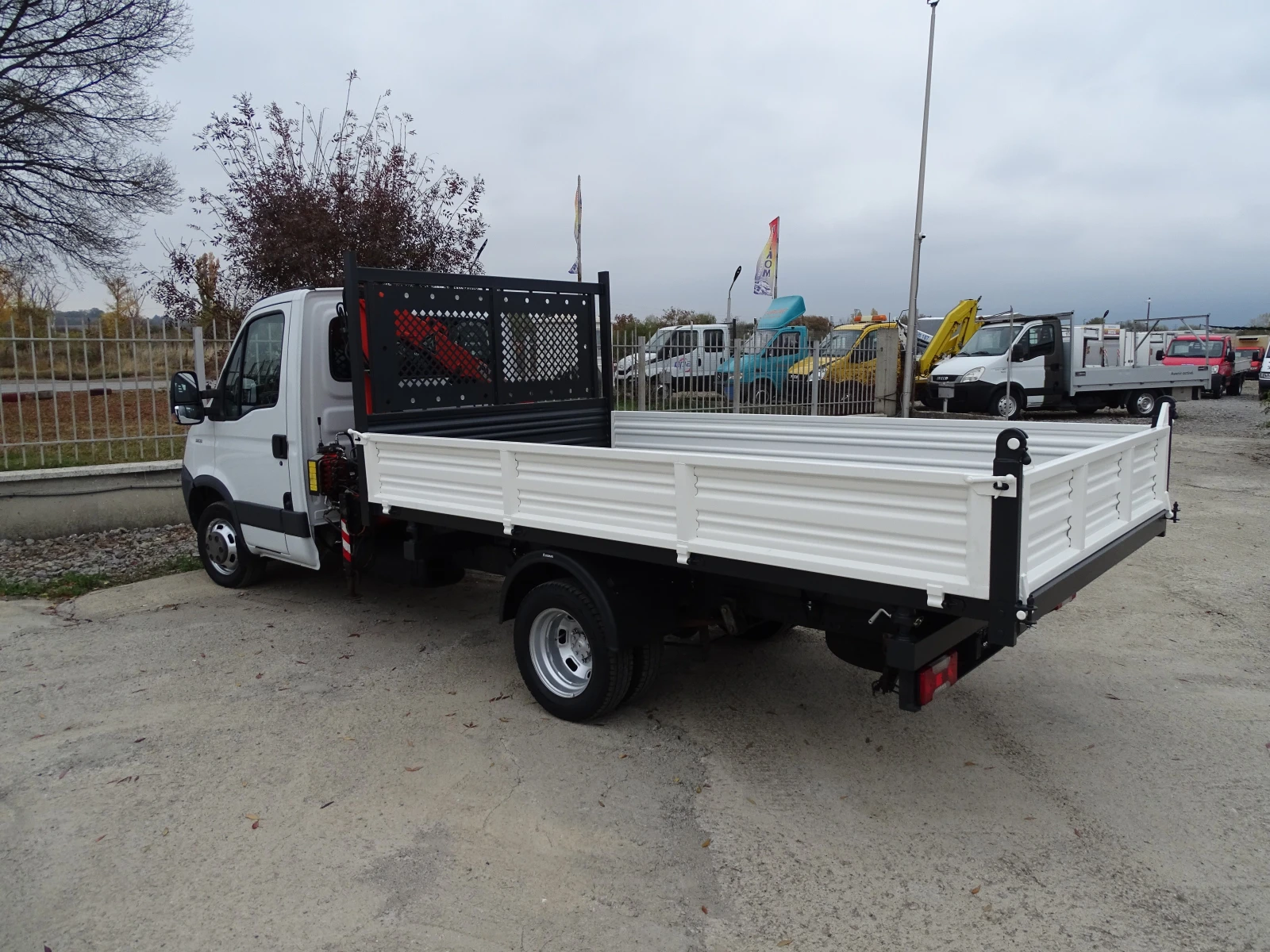 Iveco 35c13 САМОСВАЛ С КРАН* Palfinger PK 2500* , снимка 10 - Бусове и автобуси - 56657985