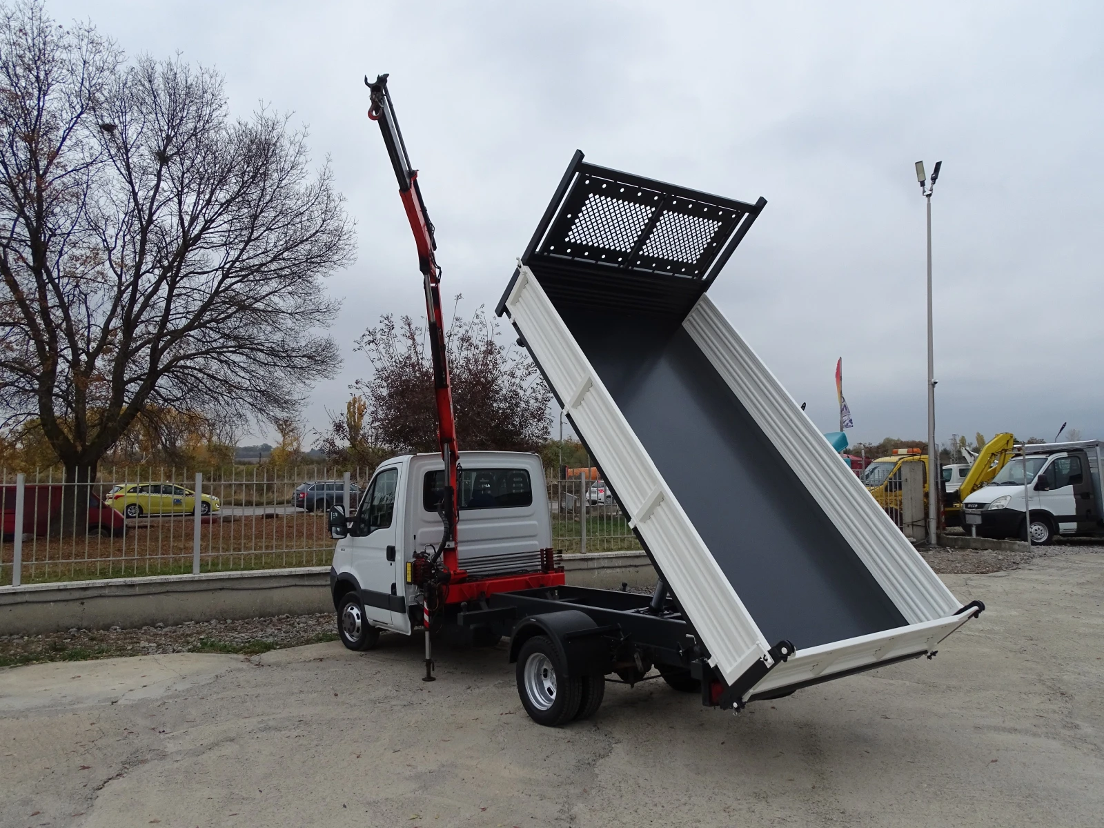 Iveco 35c13 САМОСВАЛ С КРАН* Palfinger PK 2500* , снимка 5 - Бусове и автобуси - 56657985