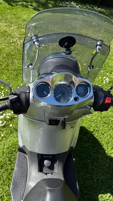 Aprilia Scarabeo  - изображение 8