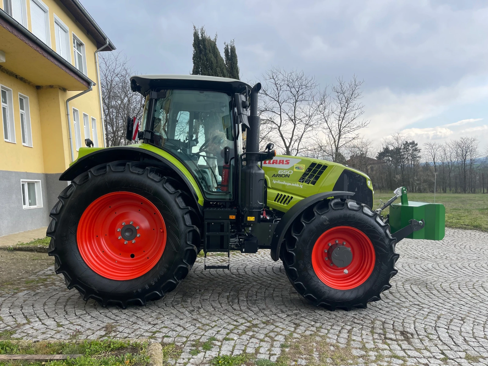 Трактор Claas ARION 650 ЧИСТО НОВ - изображение 9