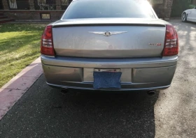 Chrysler 300c SRT8 * 77500KM * БЕЗ ИНЦИДЕНТ * ПОДГРЕВИ * НАВИ * , снимка 5