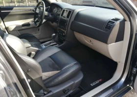 Chrysler 300c SRT8 * 77500KM * БЕЗ ИНЦИДЕНТ * ПОДГРЕВИ * НАВИ * , снимка 11