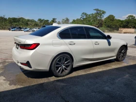 BMW 330 Xdrive * Нисък пробег * , снимка 4