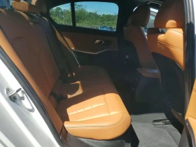 BMW 330 Xdrive * Нисък пробег * , снимка 9