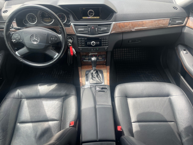 Mercedes-Benz E 200 Euro5+ Automatick+ Xenon+ Кожа+ 136kc, снимка 9 - Автомобили и джипове - 46443080