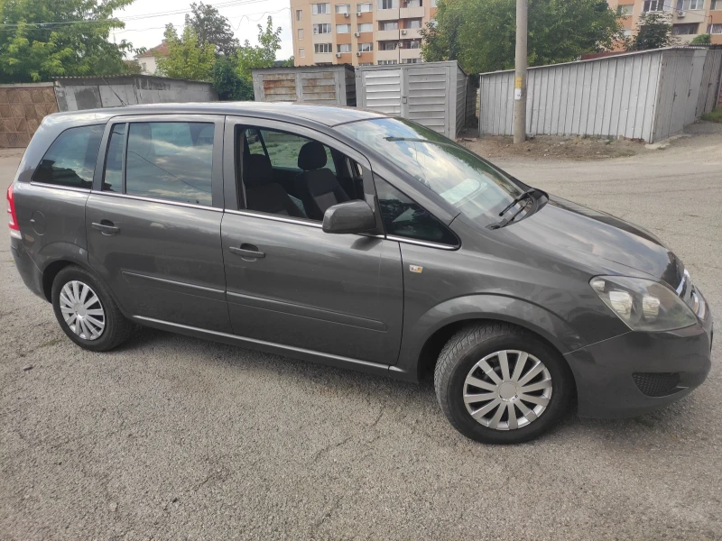 Opel Zafira Зафира Б, снимка 3 - Автомобили и джипове - 47277770