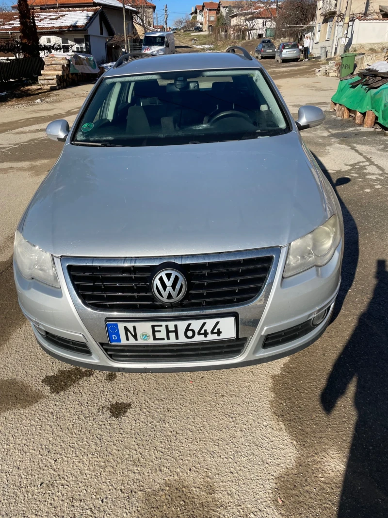 VW Passat, снимка 1 - Автомобили и джипове - 48523749