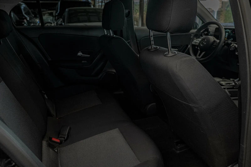 Mercedes-Benz A 180 VirtualПодгрев/Lane Assist/Sport, снимка 7 - Автомобили и джипове - 51001438