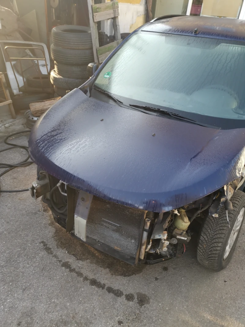 Dacia Lodgy 1.6 бензин 2013 год , снимка 3 - Автомобили и джипове - 52060192