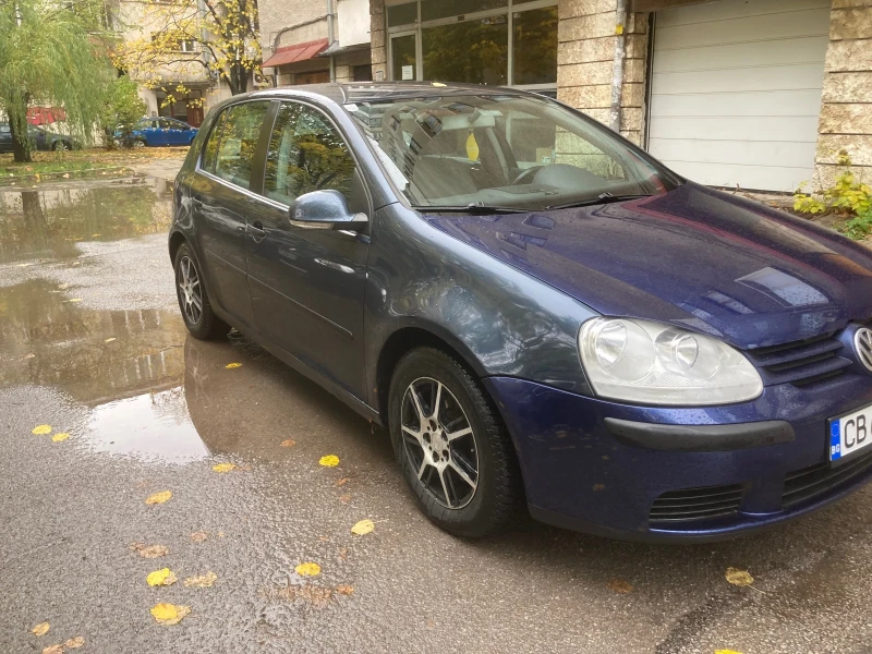VW Golf 5, снимка 4 - Автомобили и джипове - 52739791