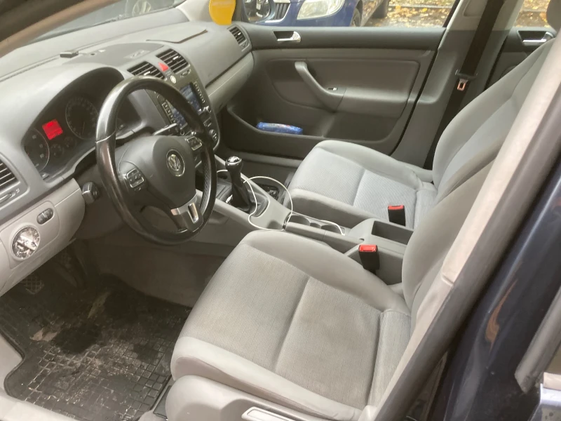 VW Golf 5, снимка 5 - Автомобили и джипове - 52739791