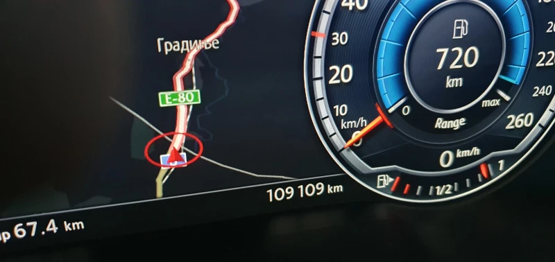 VW Passat 2.0 TDI 240к.с R-LINE, снимка 17 - Автомобили и джипове - 52656662