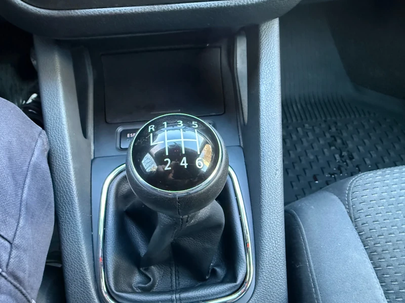 VW Golf 2.0 ТДИ 140к.с., снимка 11 - Автомобили и джипове - 52726904