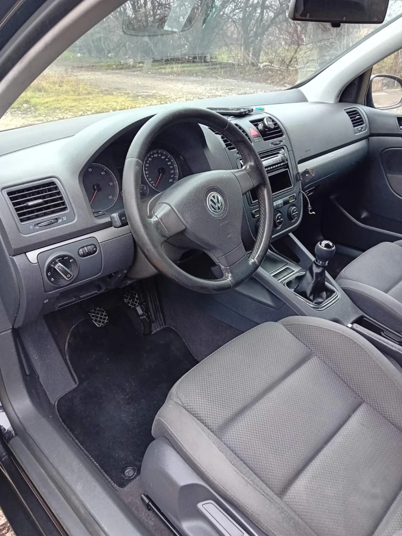 VW Golf, снимка 11 - Автомобили и джипове - 53214017