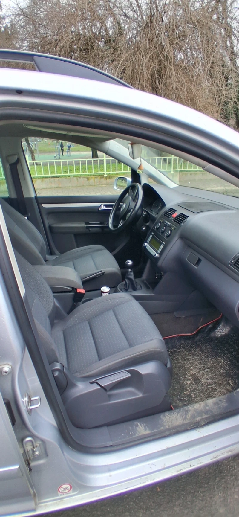 VW Touran, снимка 5 - Автомобили и джипове - 53301405