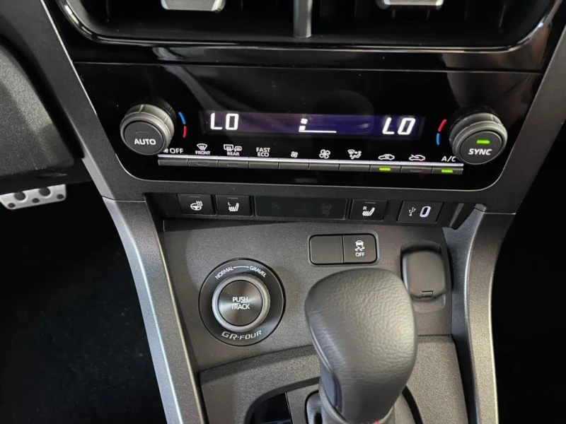 Toyota Yaris GR FOUR FACELIFT, снимка 10 - Автомобили и джипове - 53447105