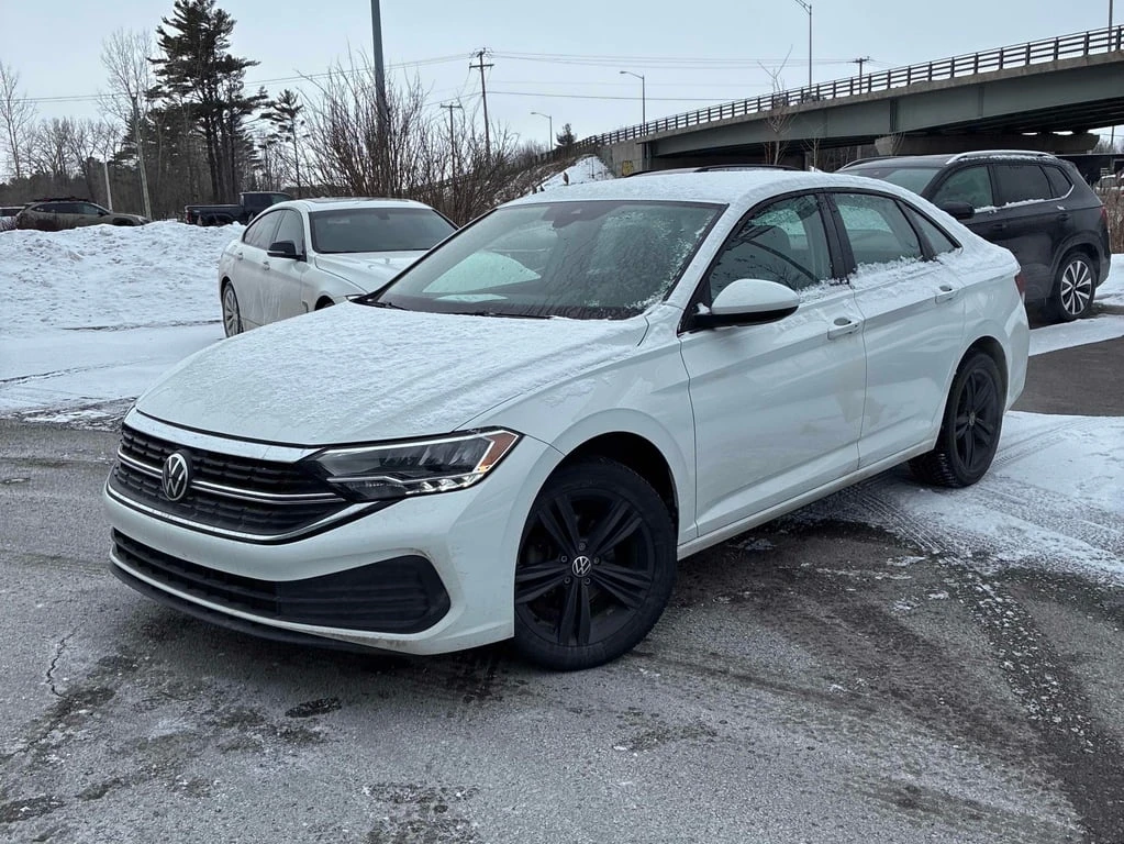 VW Jetta 2022 Comfortline * CARFAX * БЕЗ ПЪРВОНАЧАЛНА ВНОСК, снимка 1