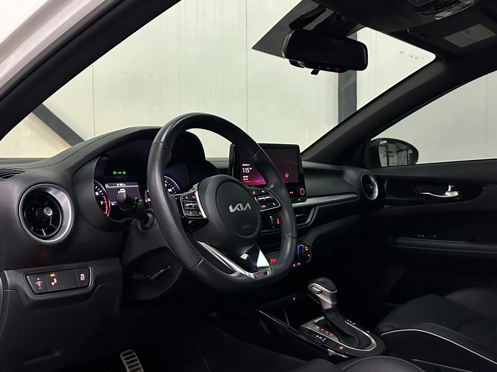 Kia Forte GT * DISTRONIC * ОБДУХВАНЕ * , снимка 8 - Автомобили и джипове - 47425293