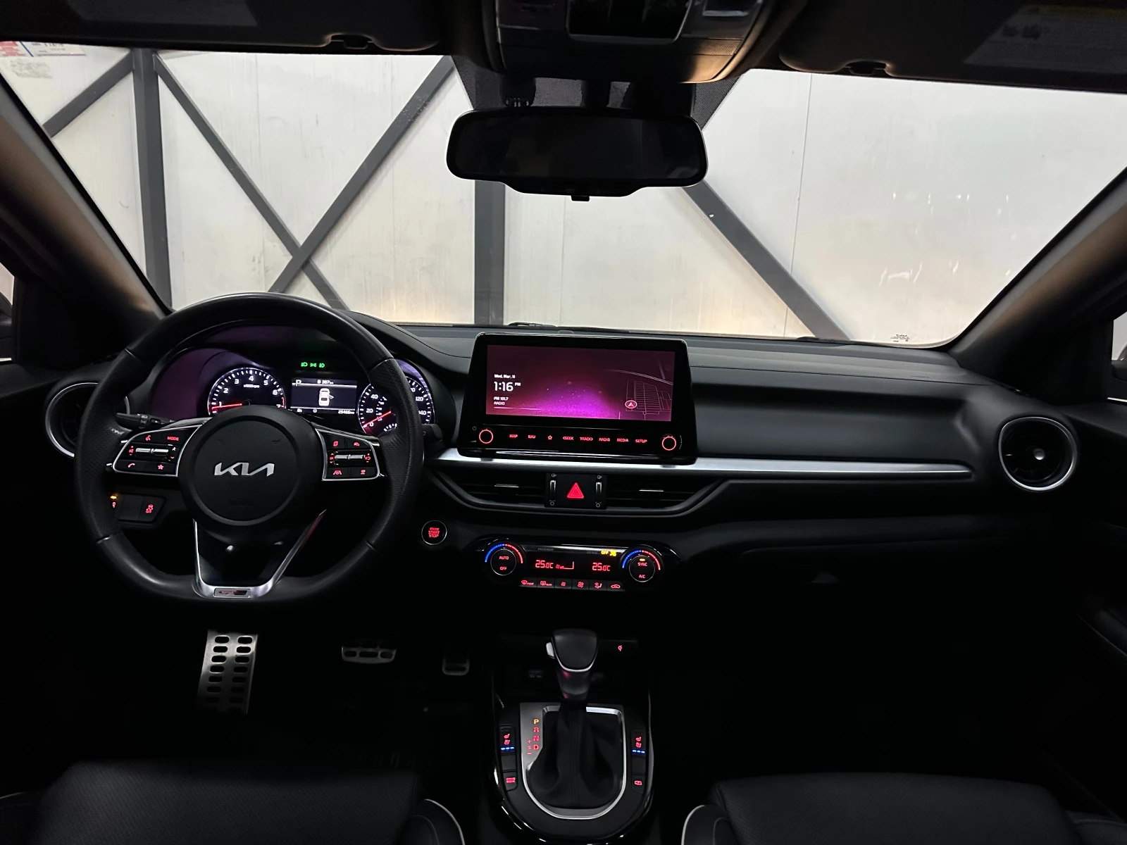 Kia Forte GT * DISTRONIC * ОБДУХВАНЕ * , снимка 10 - Автомобили и джипове - 47425293