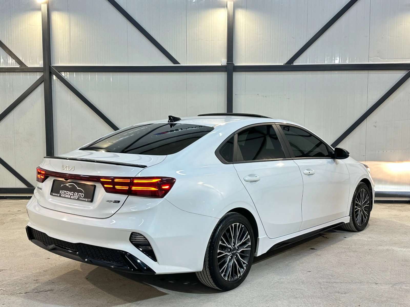 Kia Forte GT * DISTRONIC * ОБДУХВАНЕ * , снимка 3 - Автомобили и джипове - 47425293