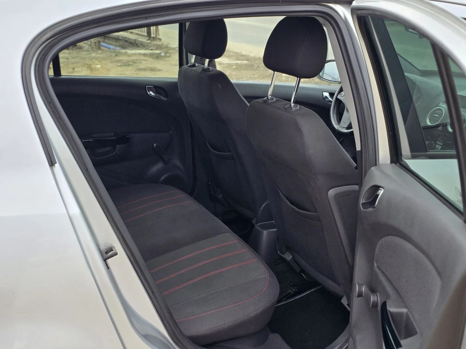 Opel Corsa 1.3CDTi 80Hp  | Mobile.bg   11