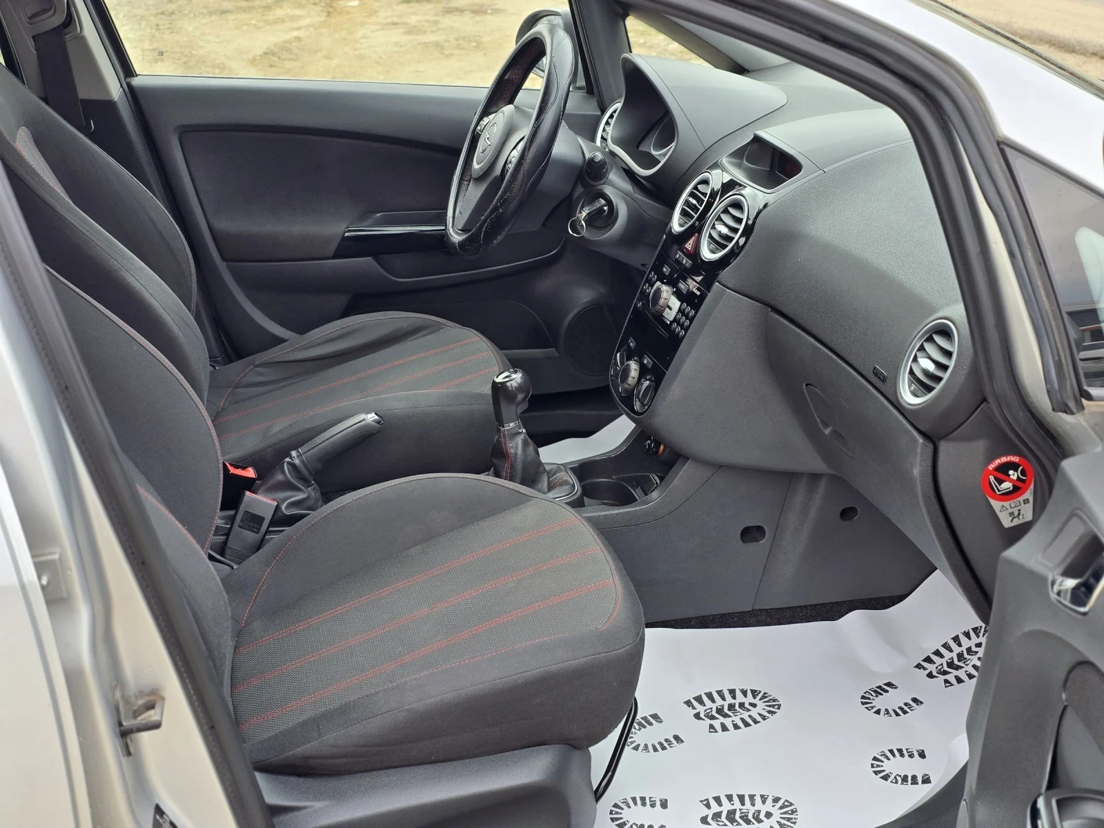 Opel Corsa 1.3CDTi 80Hp  | Mobile.bg   12