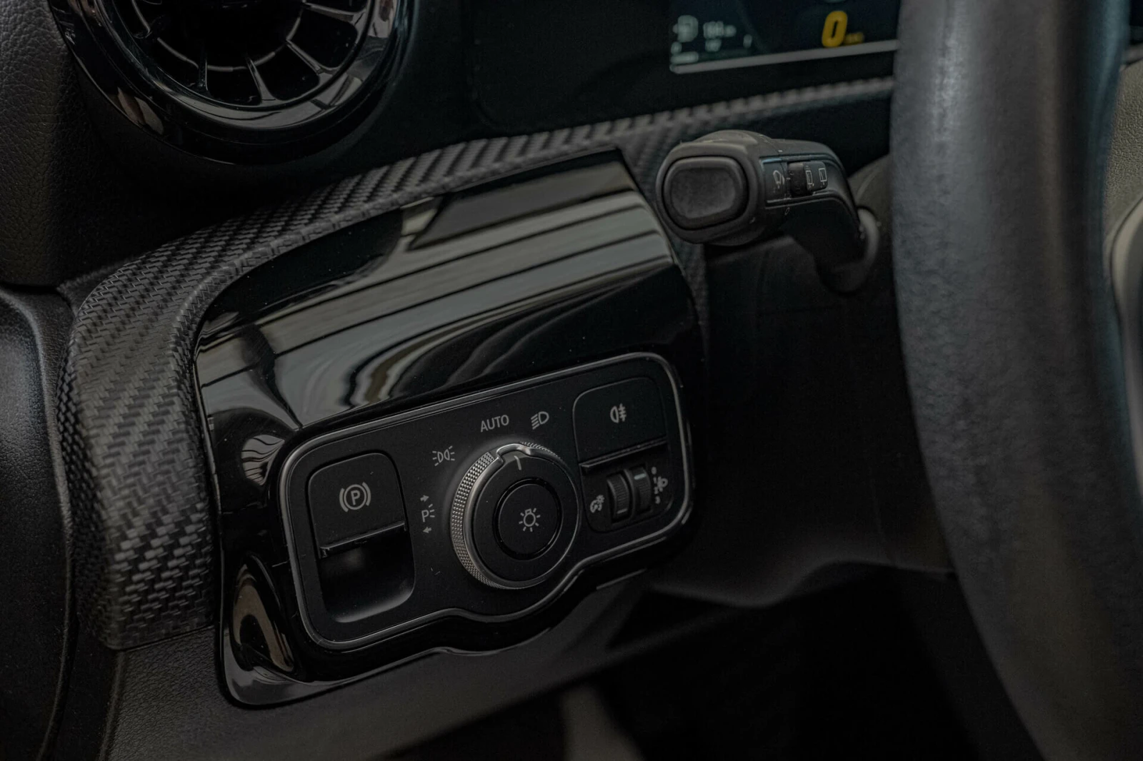 Mercedes-Benz A 180 VirtualПодгрев/Lane Assist/Sport - изображение 8