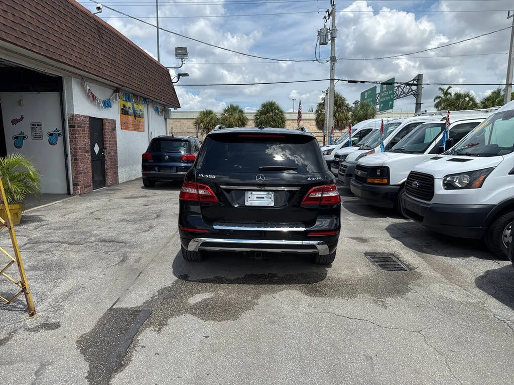 Mercedes-Benz ML 550 AMG LINE/KEYLESS/LANE ASSIST/NAVI/KAMEPA - изображение 4