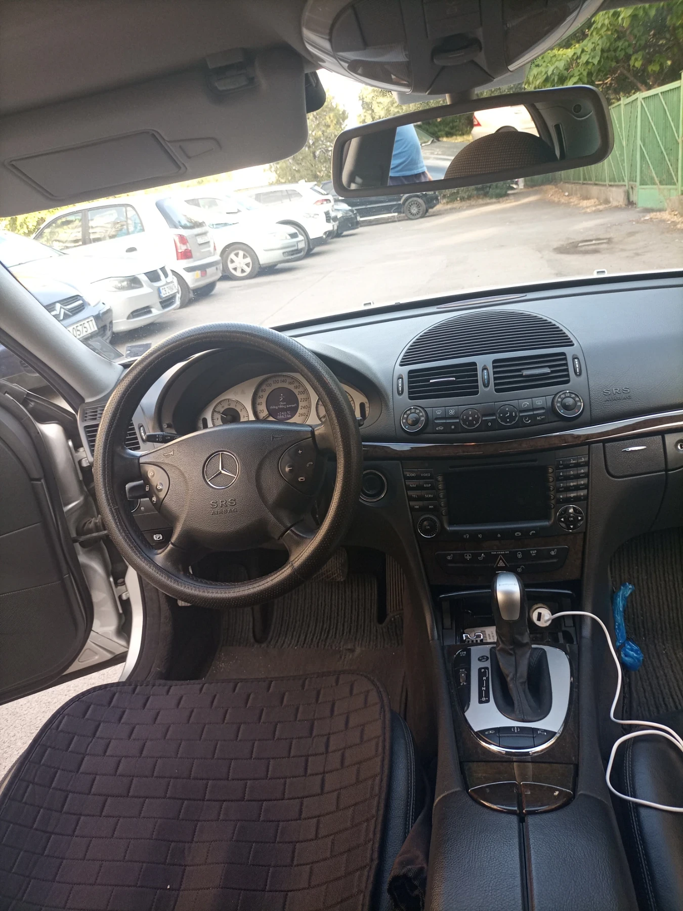 Mercedes-Benz E 320  - изображение 7