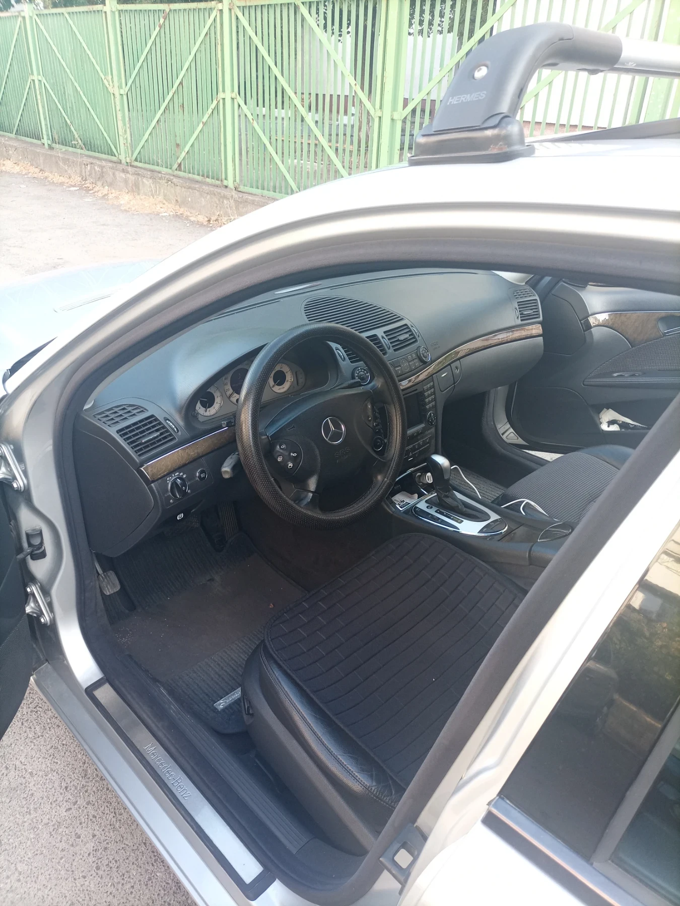 Mercedes-Benz E 320  - изображение 4