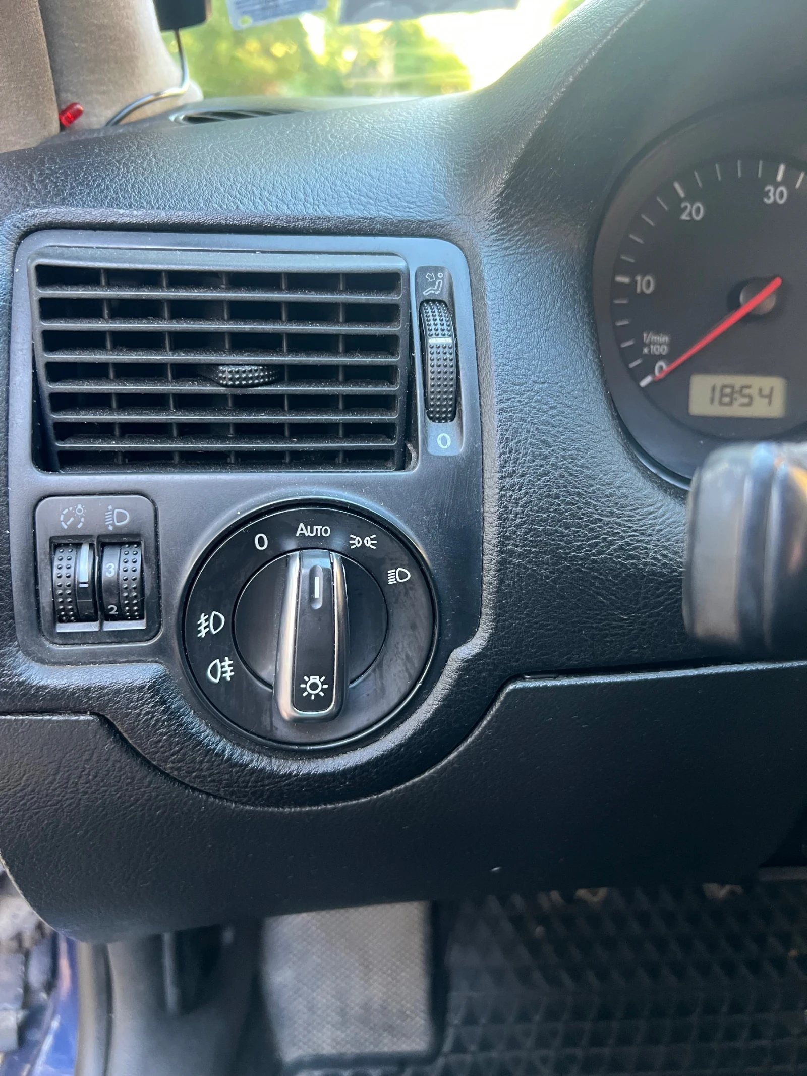 VW Golf 1.9tdi 150 ARL - изображение 9