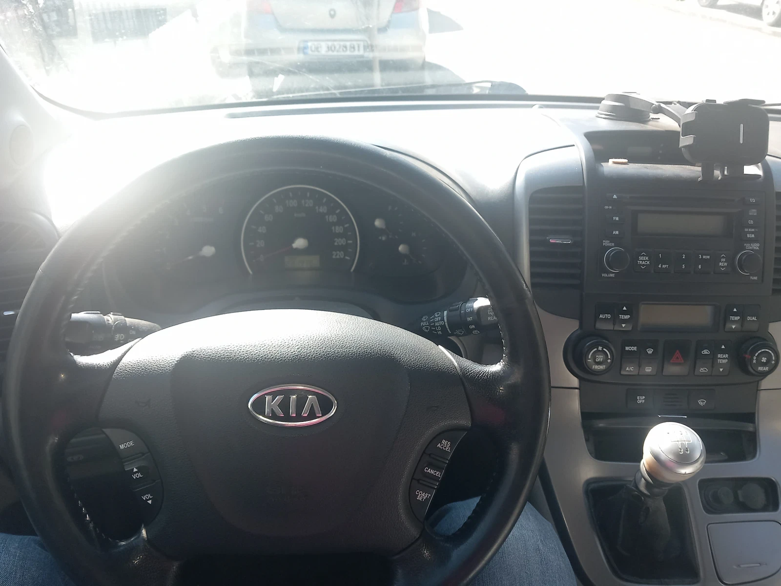Kia Carnival 2, 9d - изображение 5