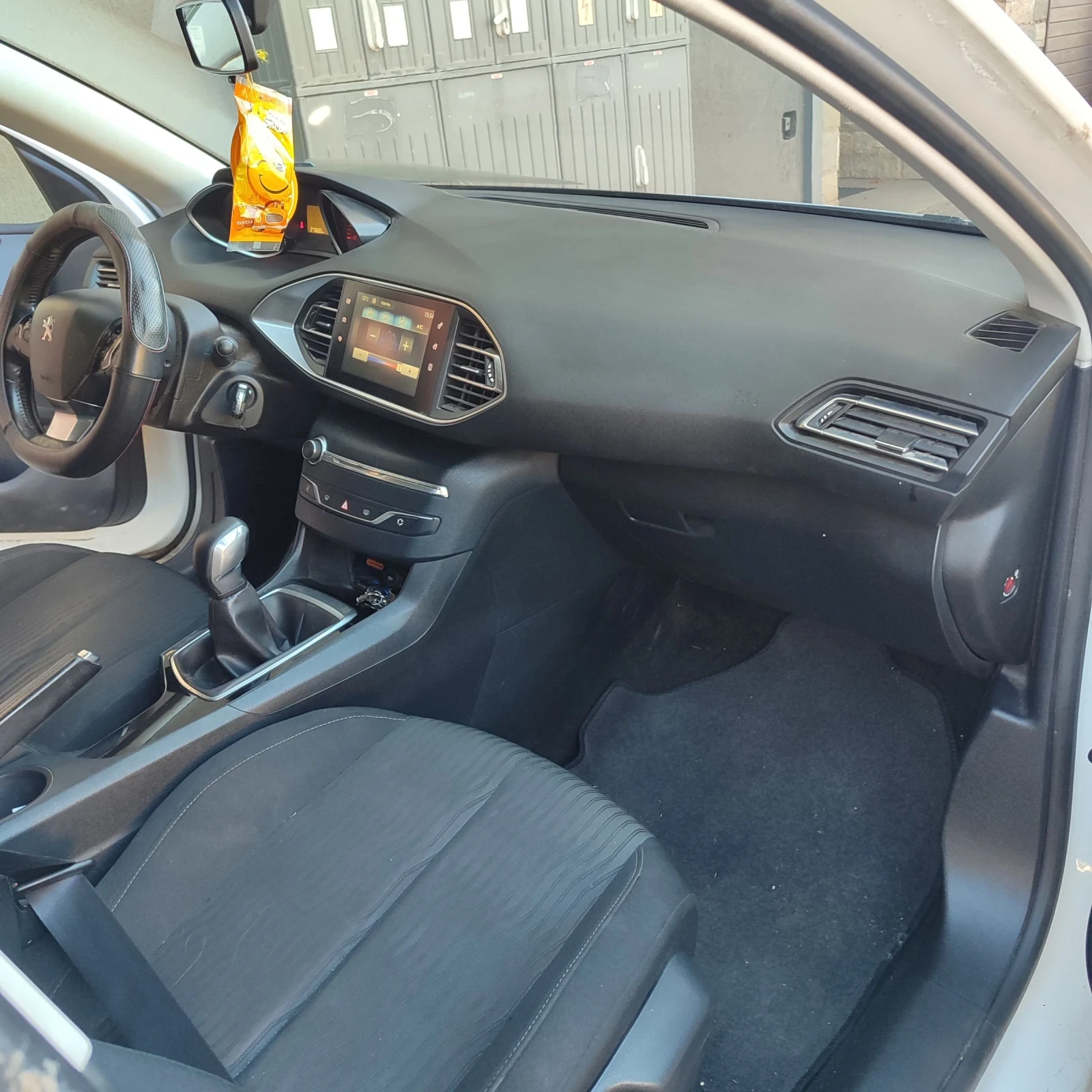 Peugeot 308 1.6 - изображение 8