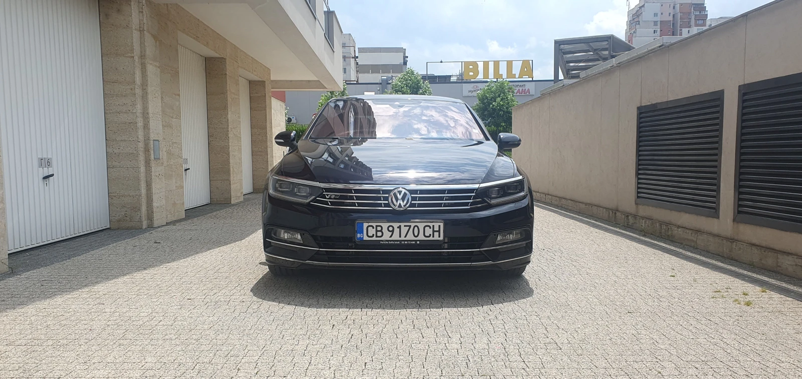 VW Passat 2.0 TDI 240к.с R-LINE - изображение 2
