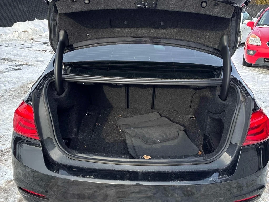 BMW 320 * 320i xDrive * CARFAX * ���� �� �� | Mobile.bg � ����������� 12