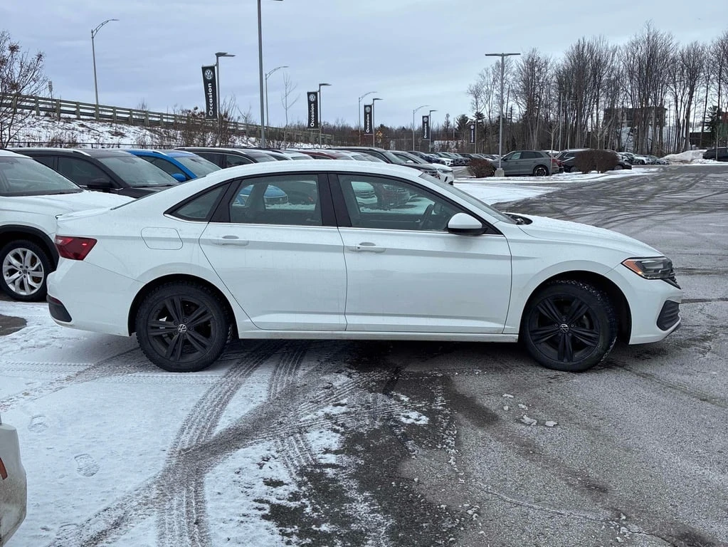 VW Jetta 2022 Comfortline * CARFAX * БЕЗ ПЪРВОНАЧАЛНА ВНОСК - изображение 4