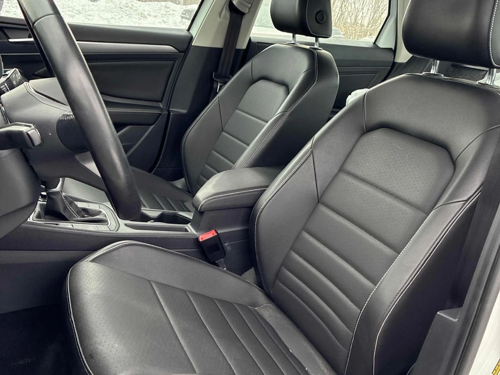 VW Jetta 2022 Comfortline * CARFAX * БЕЗ ПЪРВОНАЧАЛНА ВНОСК - изображение 10