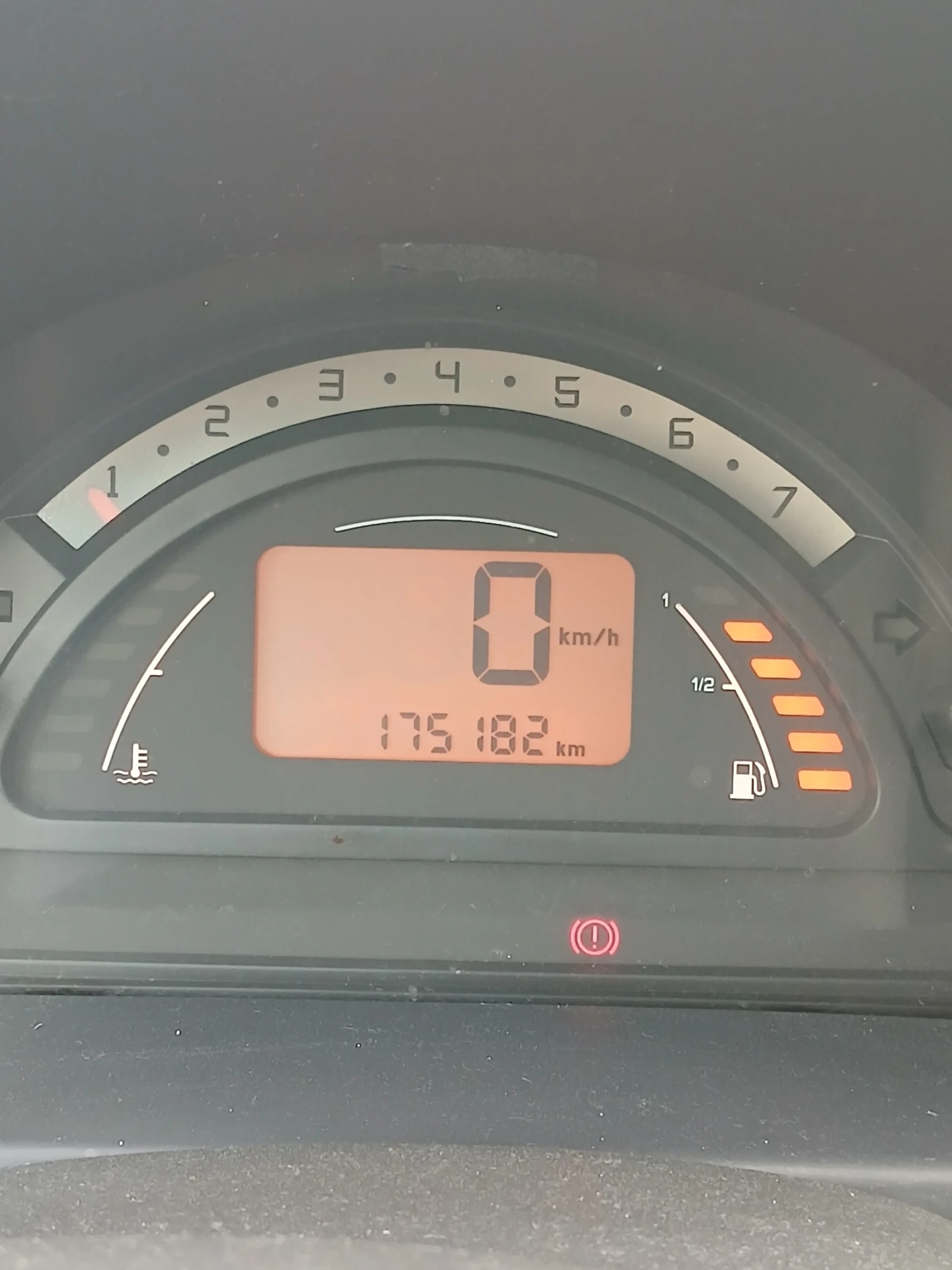 Citroen C3 Хечбек - изображение 6