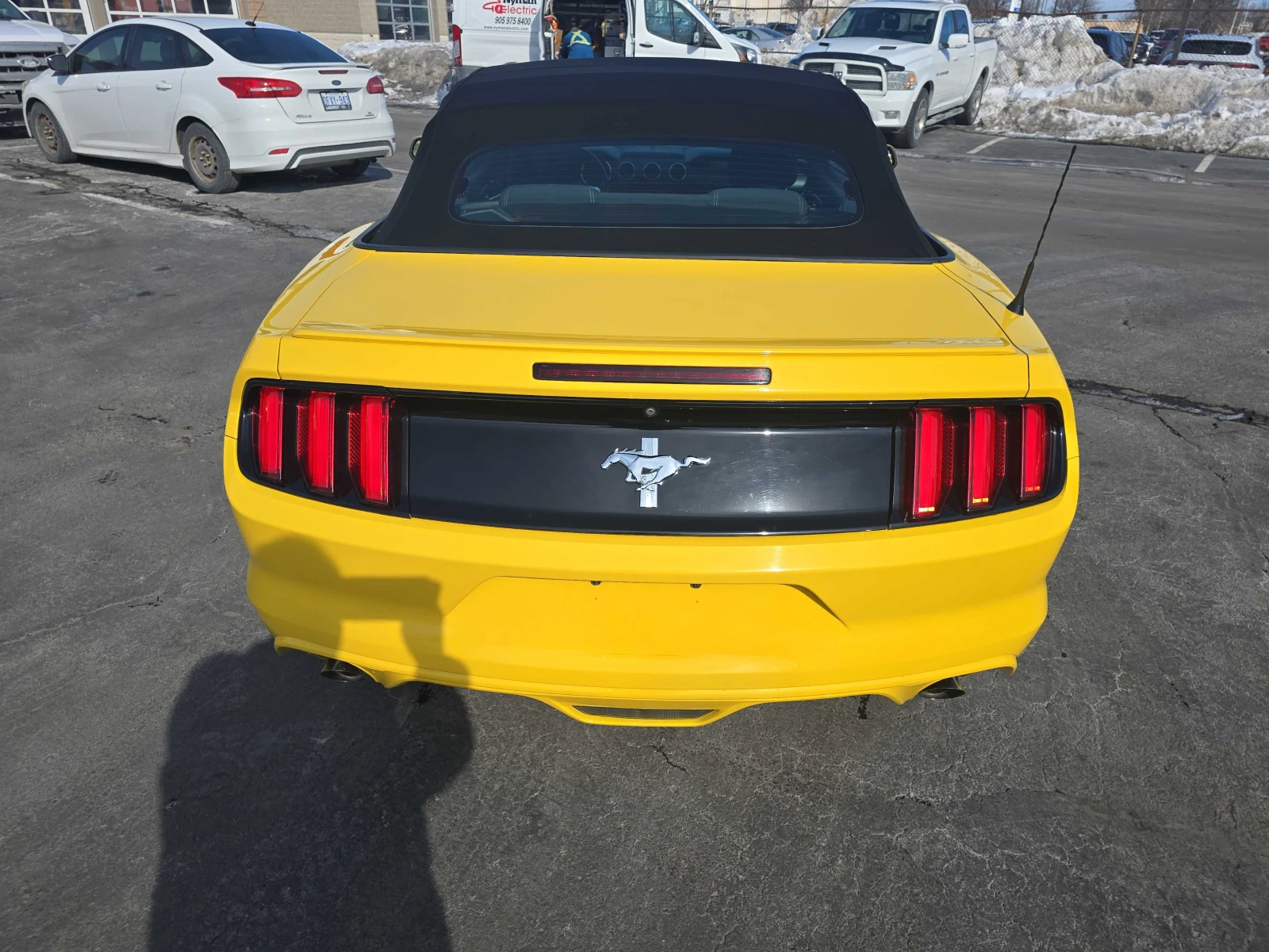 Ford Mustang V6  - изображение 5