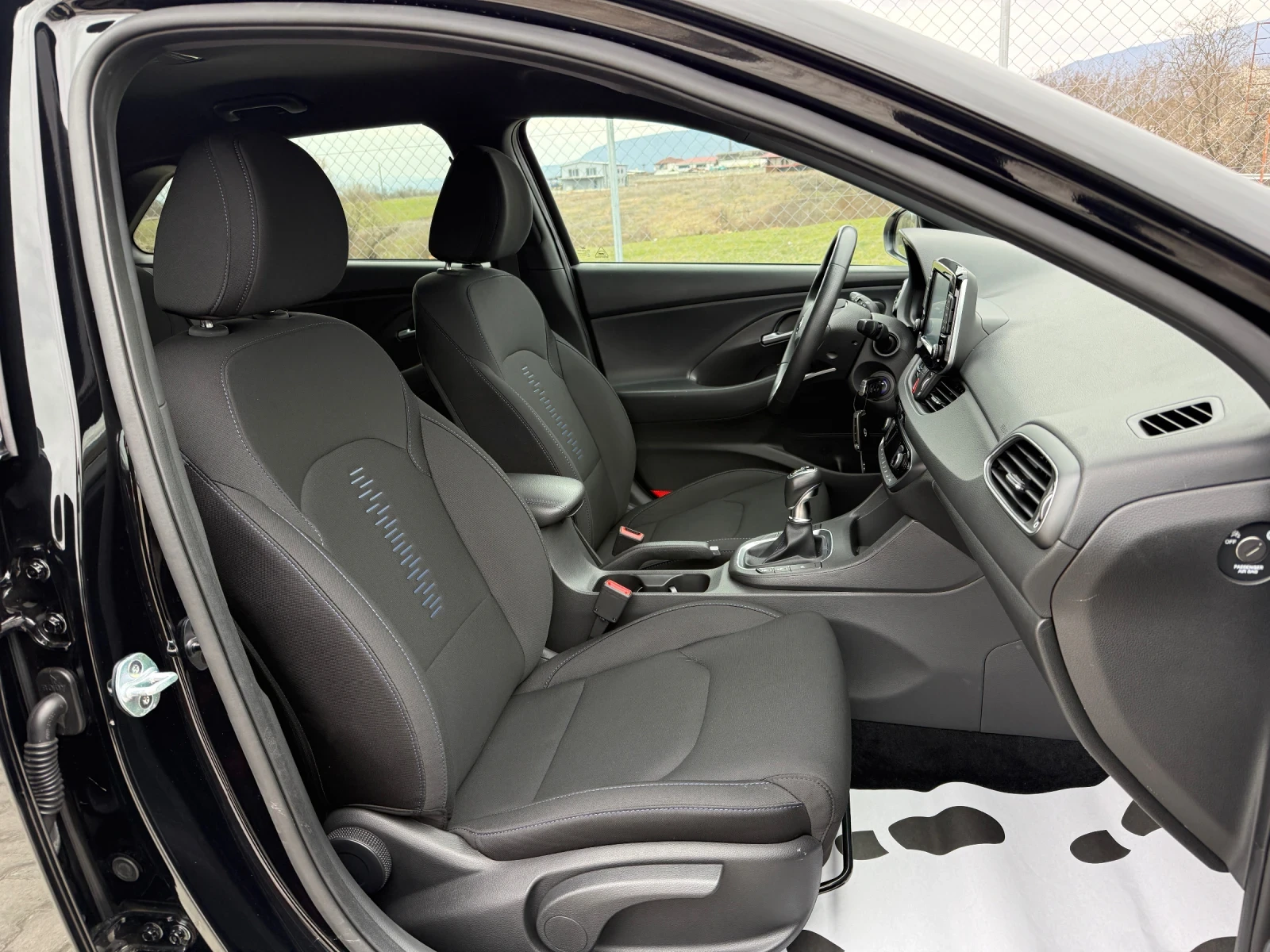 Hyundai I30 1.4 T-GDI NAVI CAMERA, снимка 13 - Автомобили и джипове - 53892869