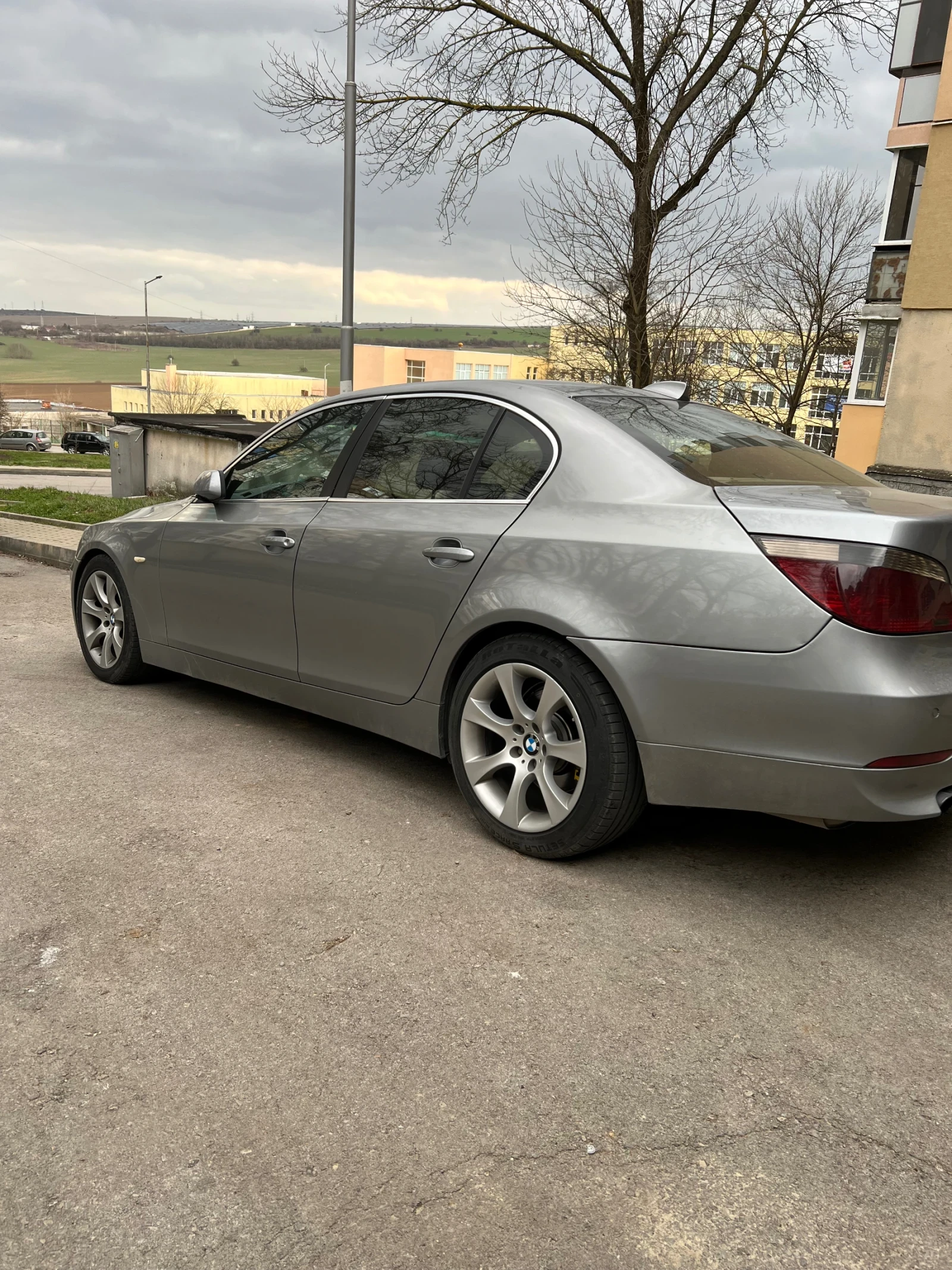 BMW 530, снимка 5 - Автомобили и джипове - 53909784