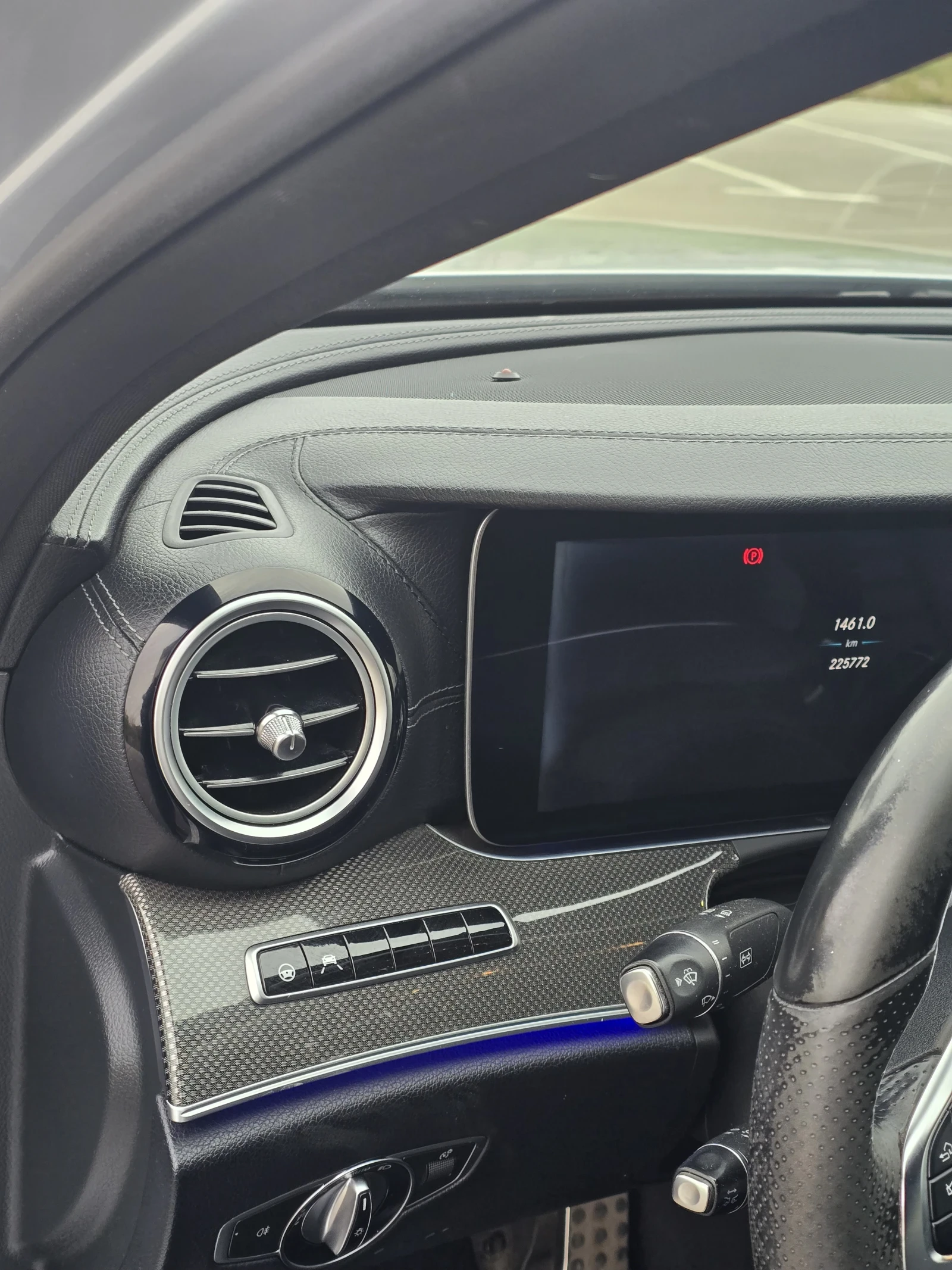 Mercedes-Benz E 220 2.2, снимка 4 - Автомобили и джипове - 53978943