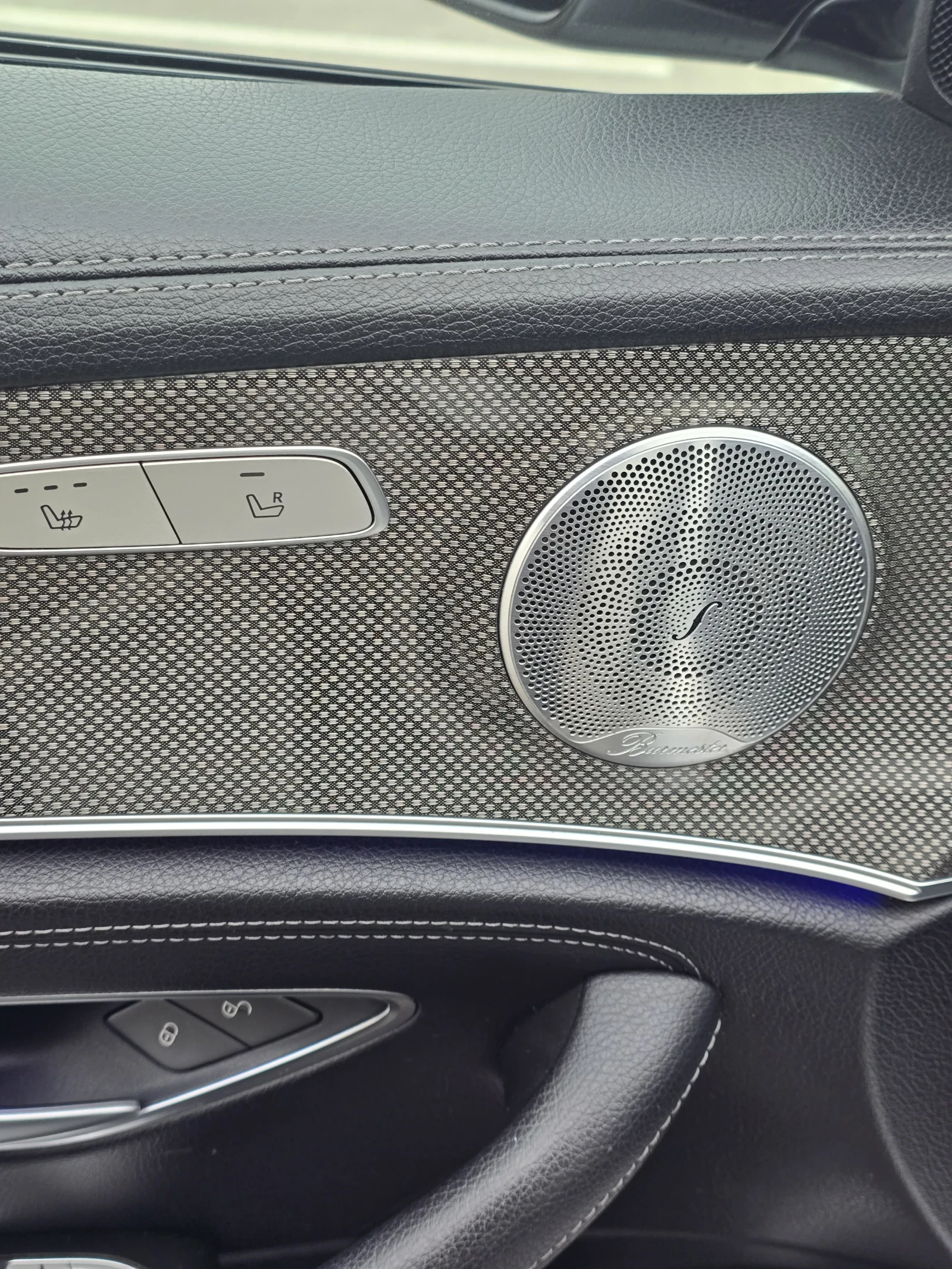 Mercedes-Benz E 220 2.2, снимка 7 - Автомобили и джипове - 53978943