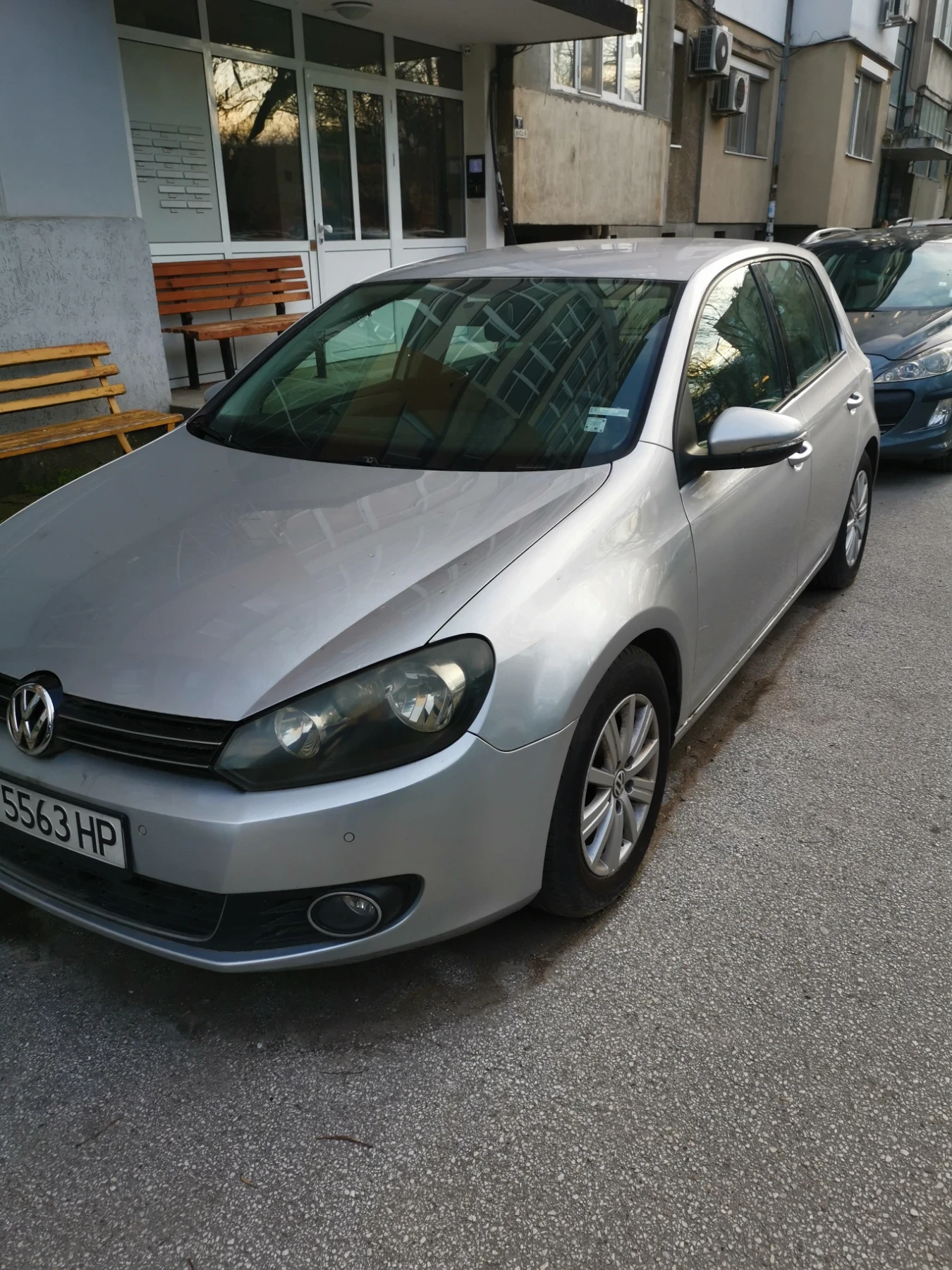 VW Golf, снимка 2 - Автомобили и джипове - 54025235