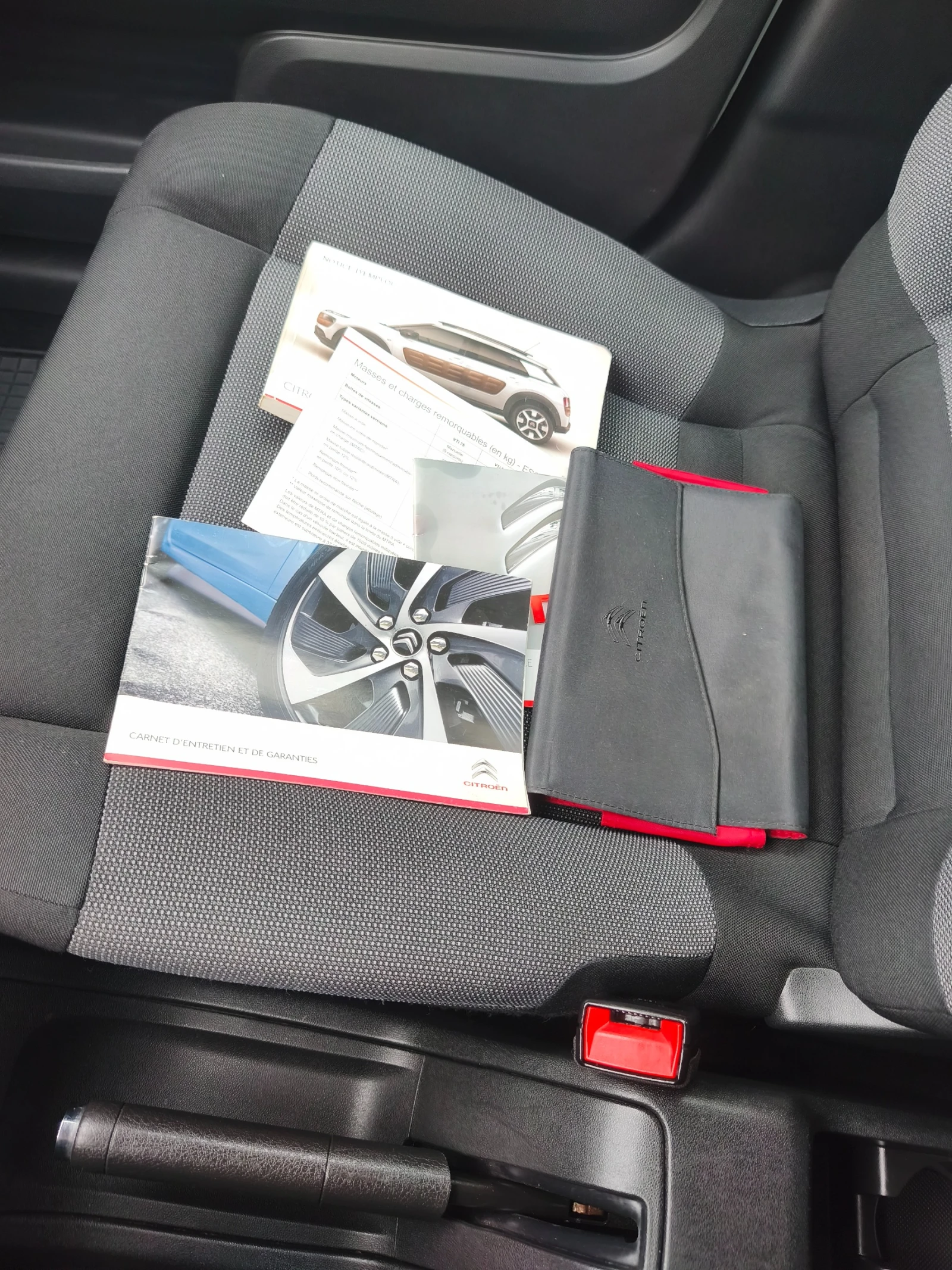 Citroen C4 Cactus 1.2i Swiss Евро5, снимка 15 - Автомобили и джипове - 54085752