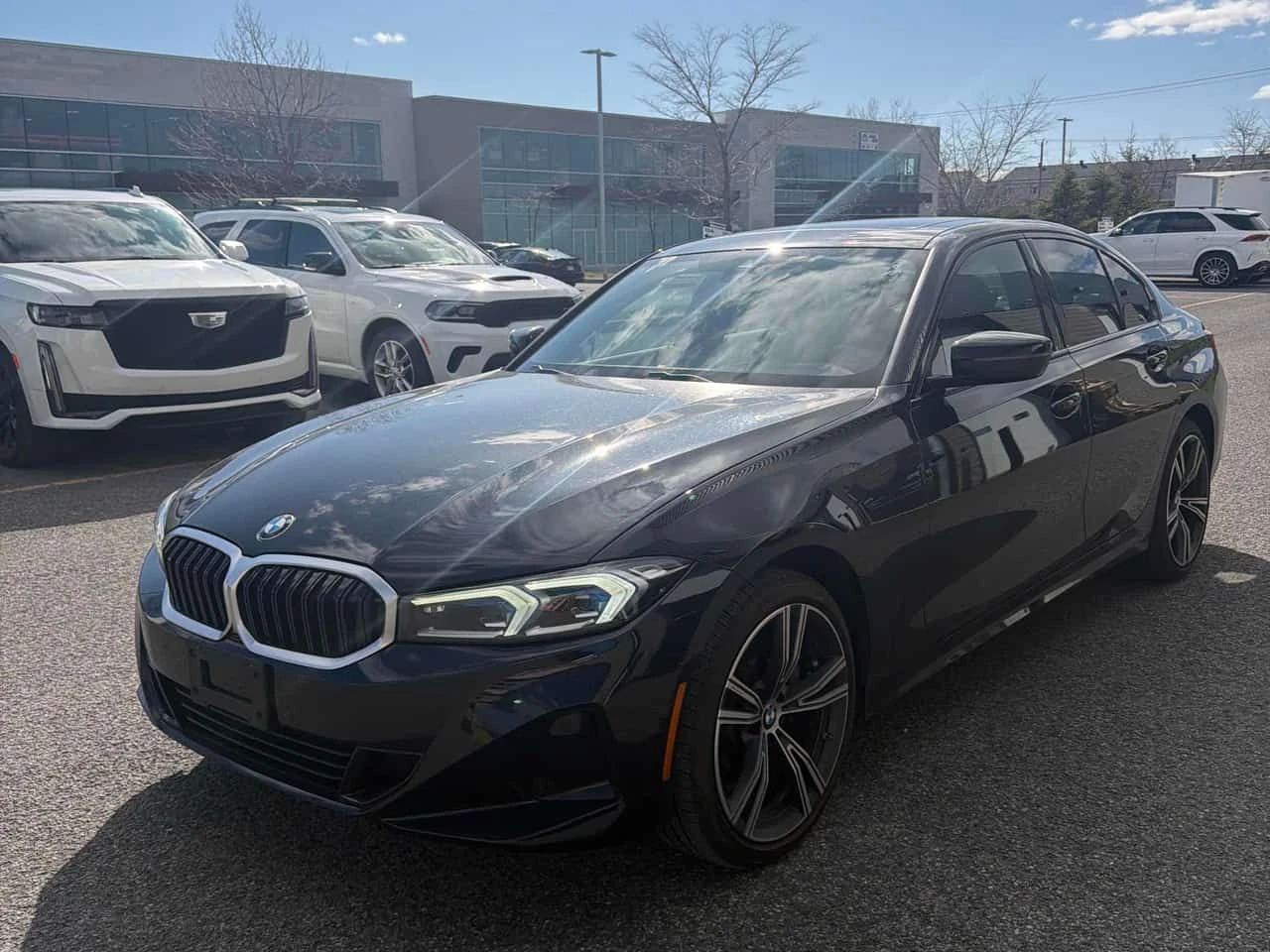 BMW 330 i xDrive| PANO| HUD| 360| CARFAX| 